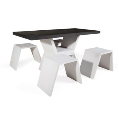 Table et 4 chaises MOD en béton 